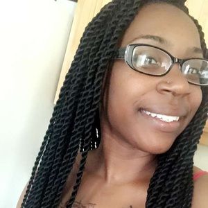 Meet your Posher, Janaisha